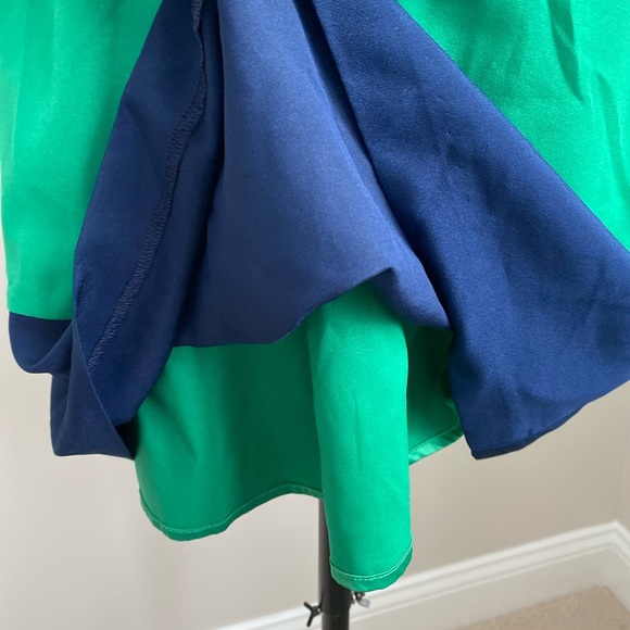 Express Color Block Lined Dress with Pockets - Picture 7 of 9